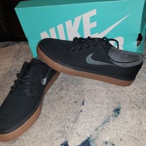 Nike Zoom Stefan Janoski shoes size 9.5 (men)